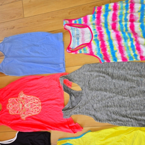 Colorful Tank Tops Set - Picture 3 of 5